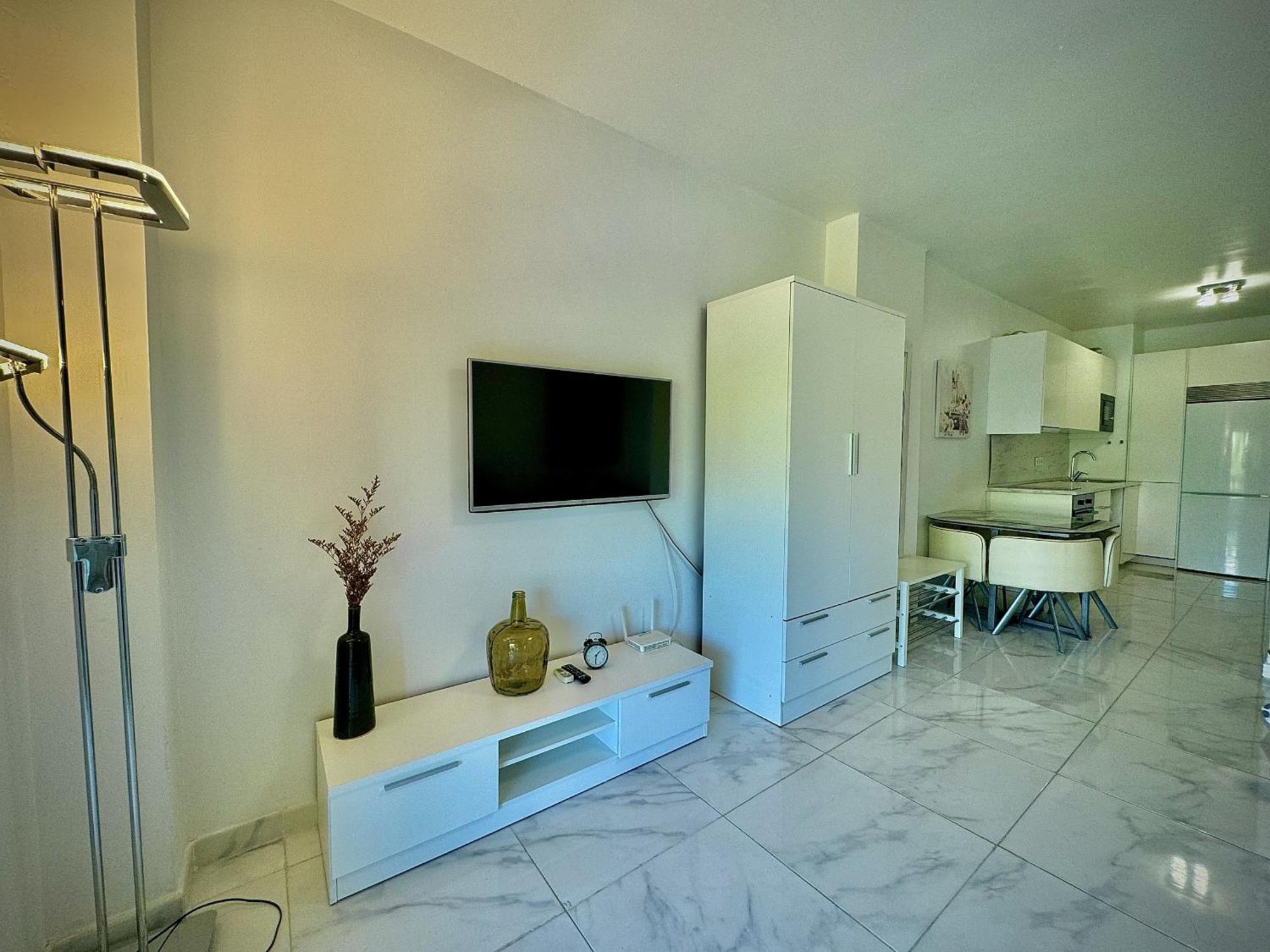Apartment Carolina Park 207 By Homing Marbella